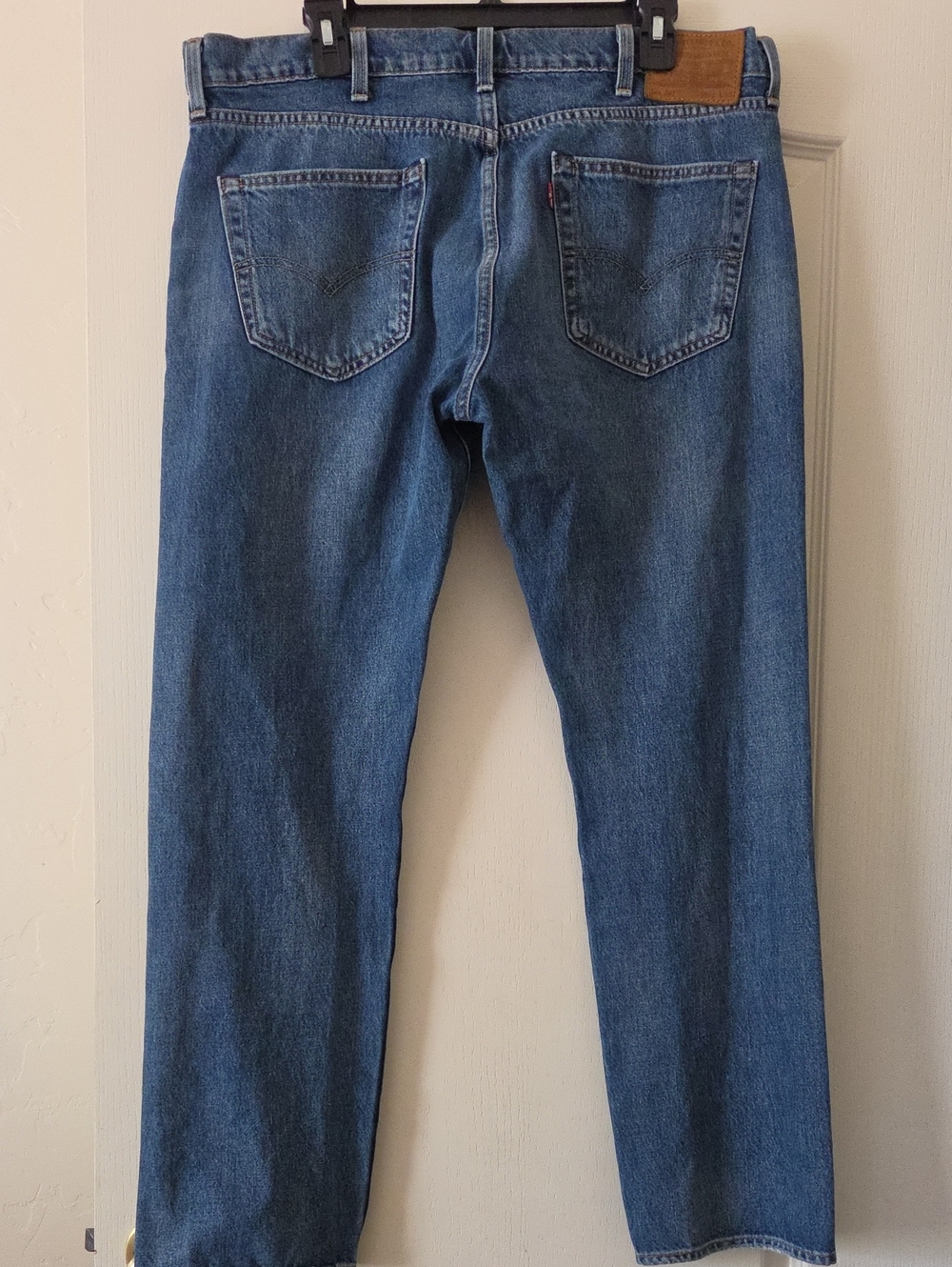 Levi's 511 Men's Classic Straight Jeans in Medium Blue